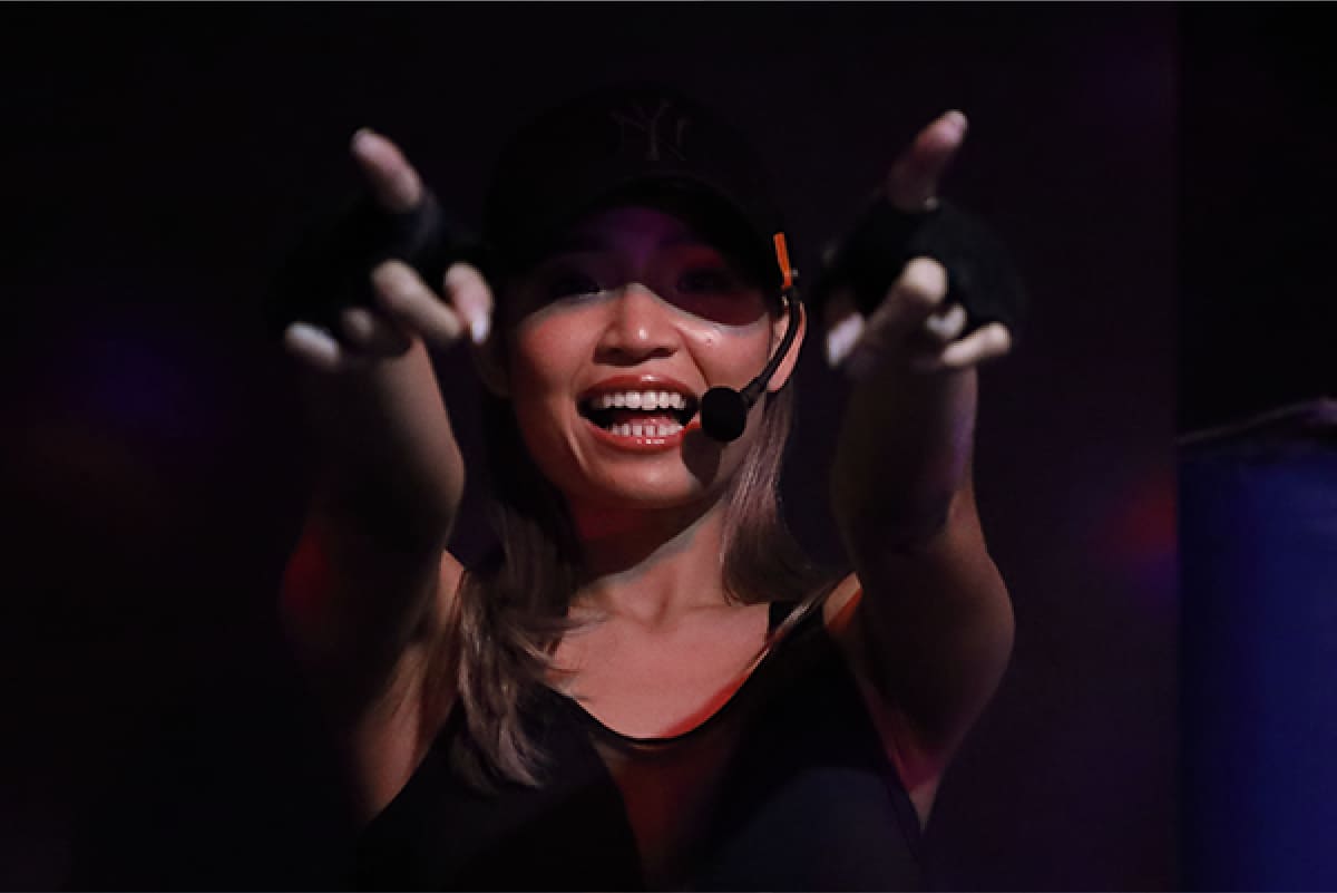 個性豊かなクルーがレッスンを演出